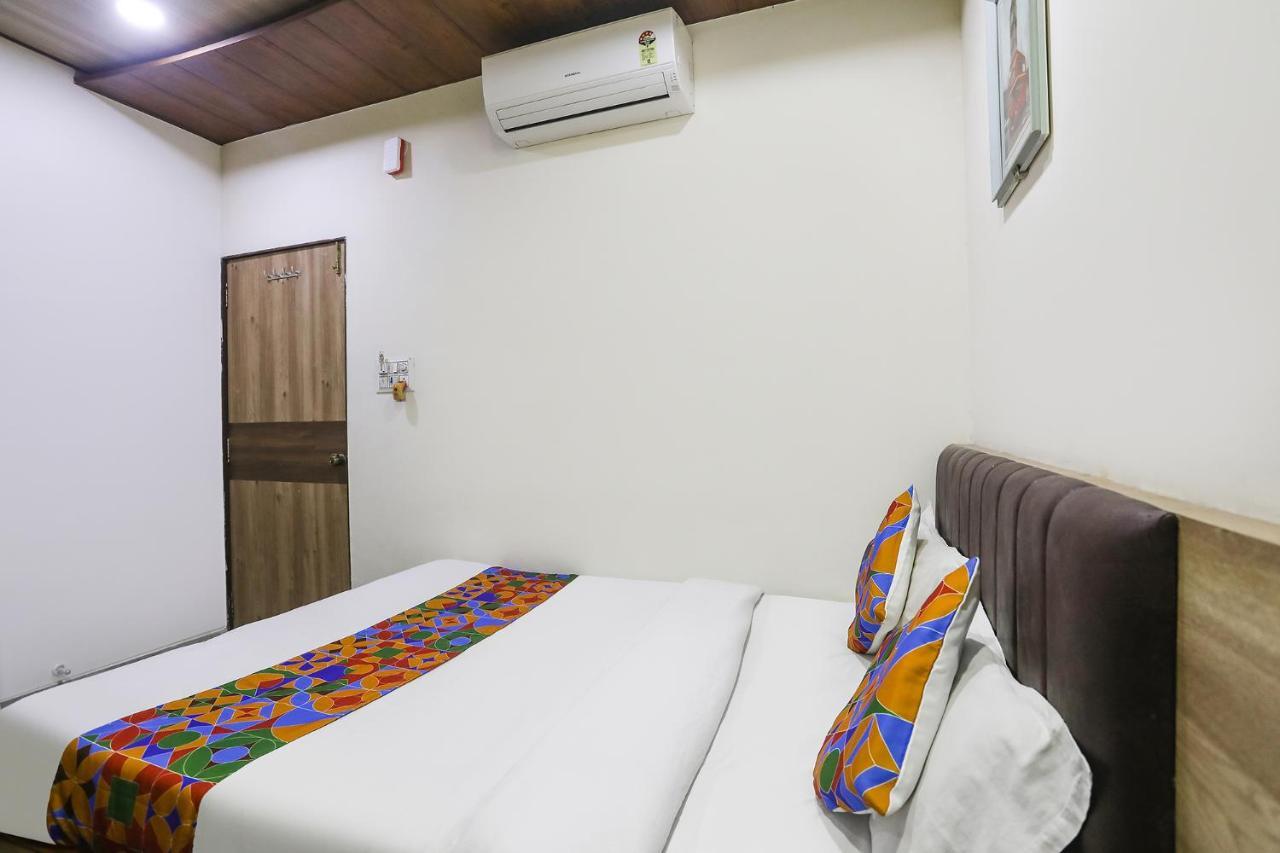 Hotel Vedanta Inn Nagpur Bagian luar foto